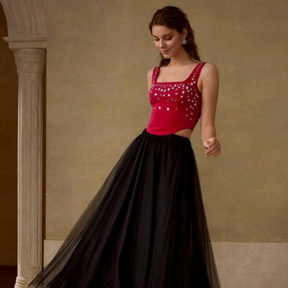 PREMIUM RHINESTONE BONED TANK TOP - Picture 2 of 4